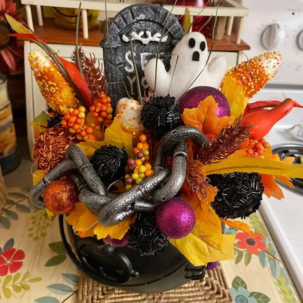 Cauldron Lighted Halloween Decoration - Picture 3 of 8